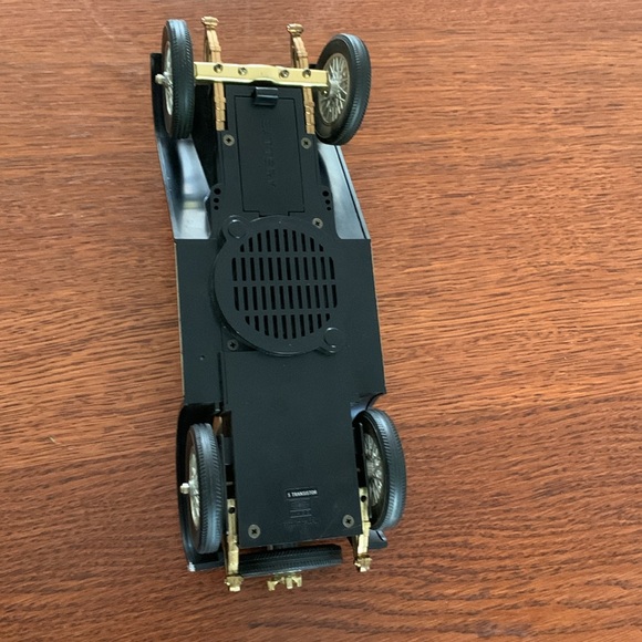 1913 Stutz Bearcat Car Vintage Transistor Radio - Picture 8 of 11